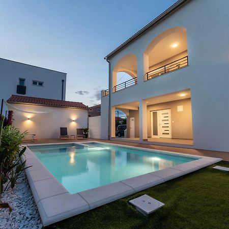 Bernie Apartments With A Pool Zadar Bagian luar foto