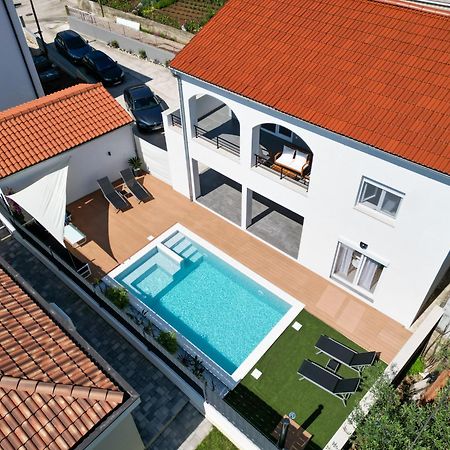 Bernie Apartments With A Pool Zadar Bagian luar foto