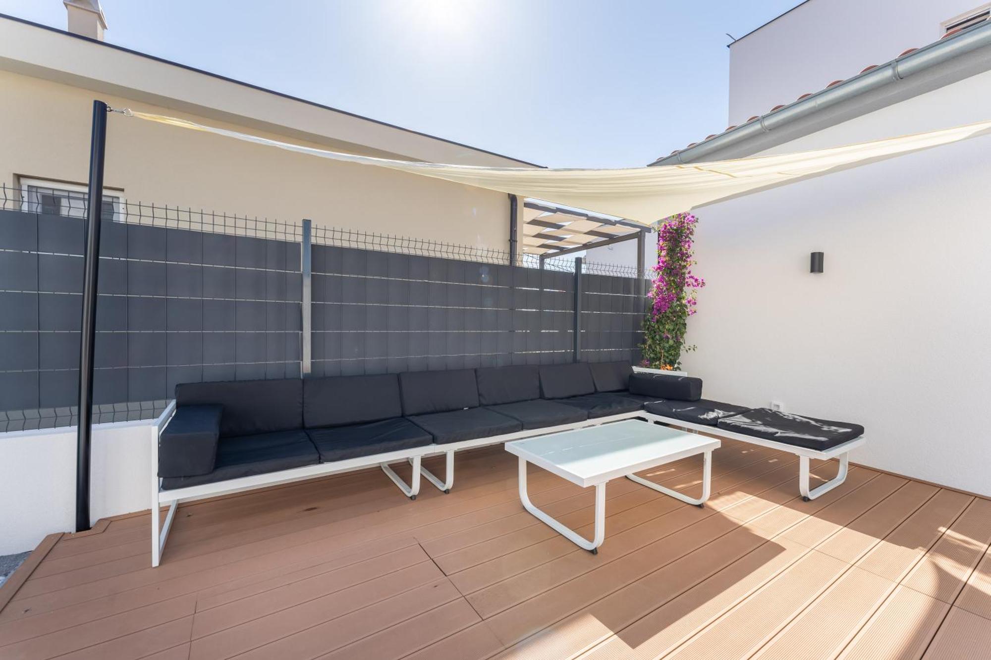 Bernie Apartments With A Pool Zadar Bagian luar foto